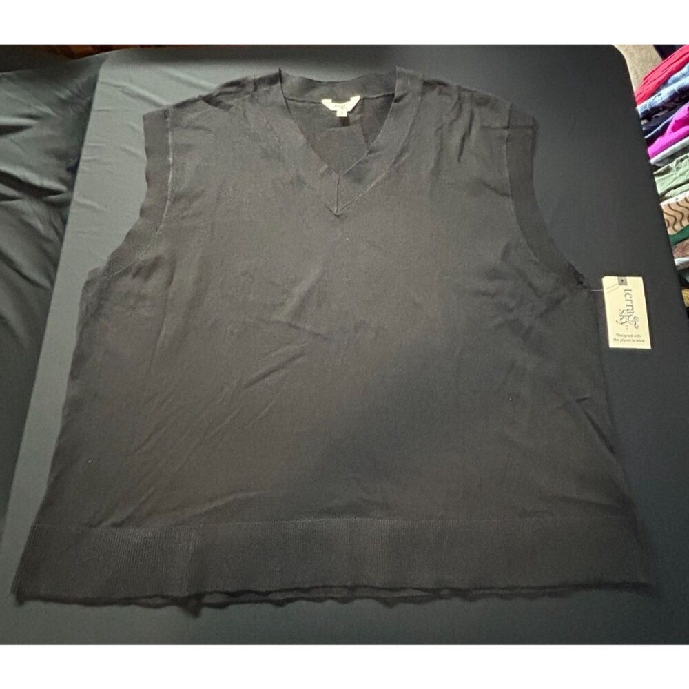 NWT Terra & Sky 3X 24W 26W Plus Black Vest Banded V Neck Classic Layering Staple